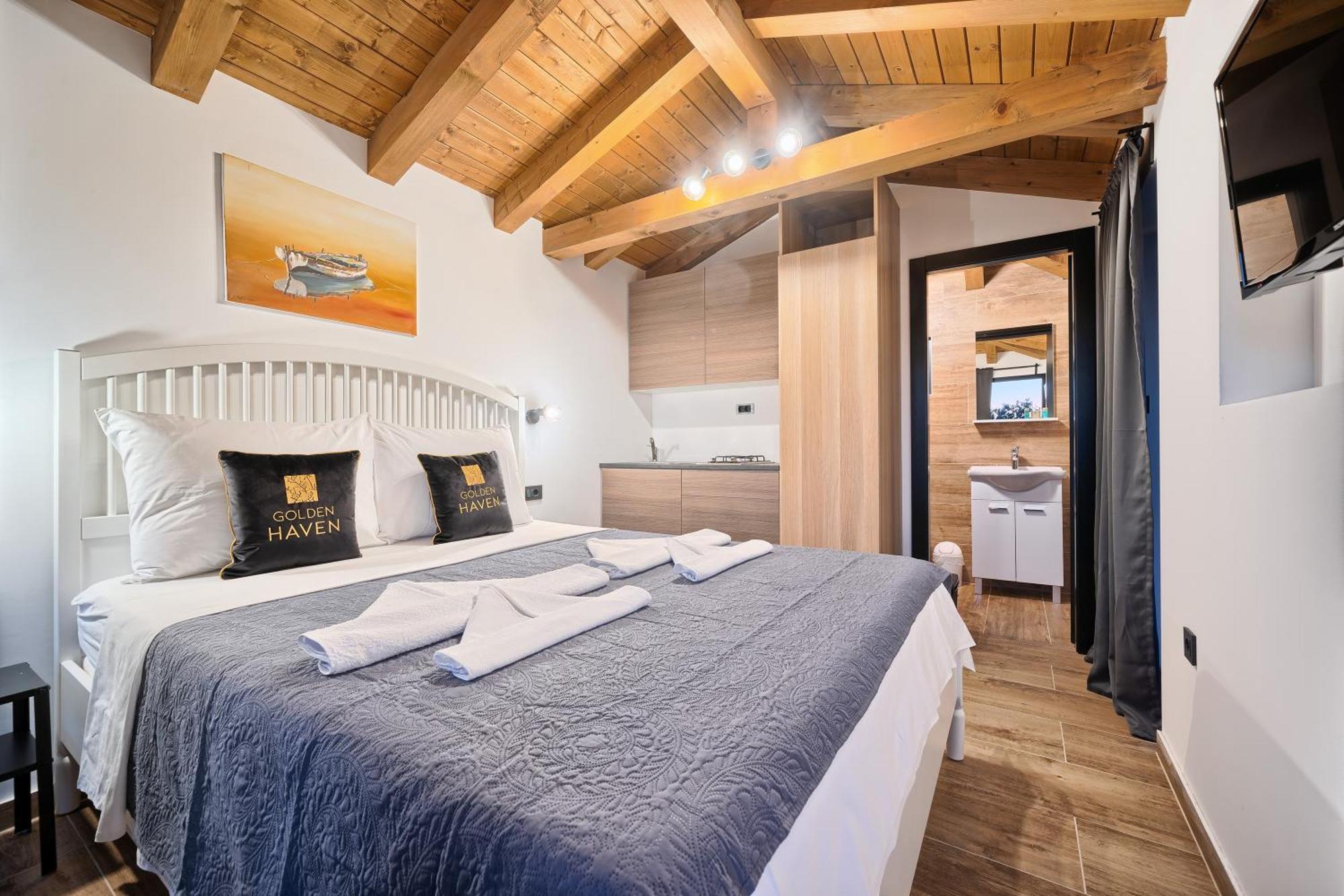Golden Haven Luxe Bungalow Resort Murter Exterior photo